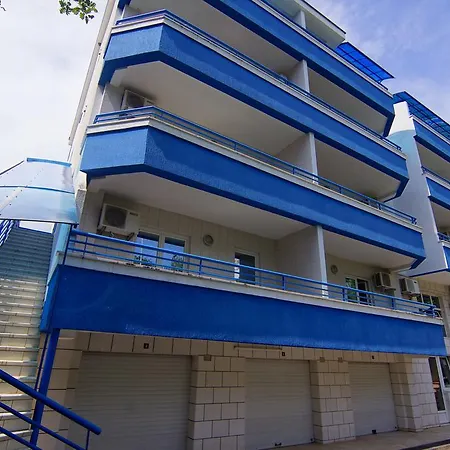 Blue Palace ブドヴァ