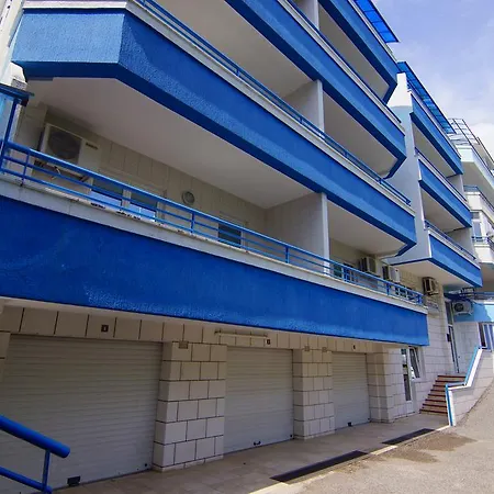 ゲストハウス Blue Palace